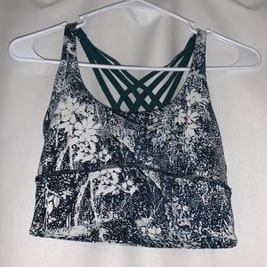 Lululemon sports bra